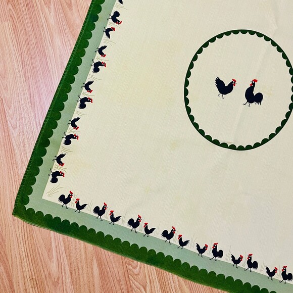 VTG Rooster & Hen Yellow Green Border Tablecloth 34x38 - Picture 2 of 10
